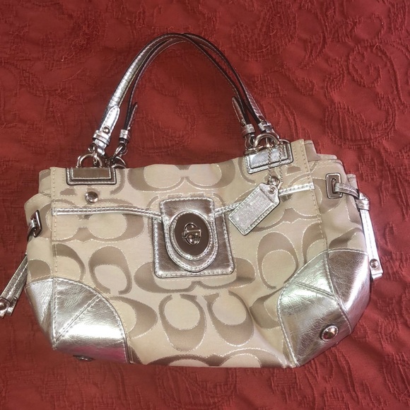 Coach Handbags - Vintage Coach signature “C” silver handbag